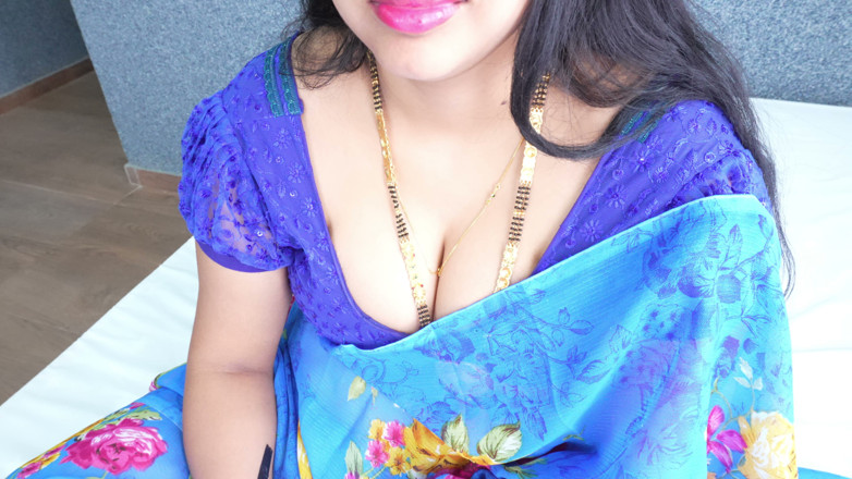Pari bhabhi: 今天我做了我叔叔和我叔叔的蓝色工作。