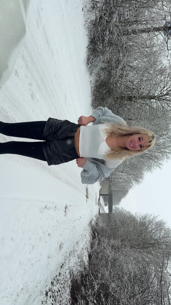 Yellow Juice: The Snow - Piss, Alternating