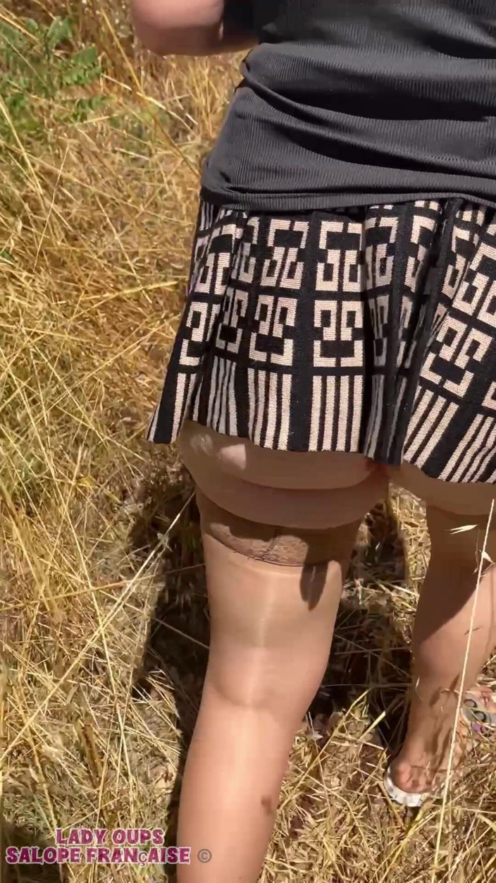 Lady Oups: Triển lãm En Váy mini Bas Sexy Anal Plug En...