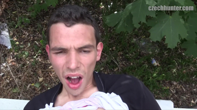 Czech Hunter: Czech Hunter Offers Broke Bartender 'ca'sh for an Outdoor Blowjob