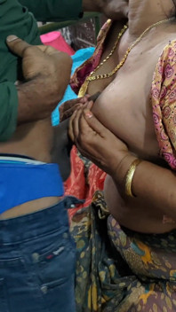 Mathvan, Who Lives in the Same House, Saw the House Owner’s Wife Wearing Panties and Wants to Taste Her