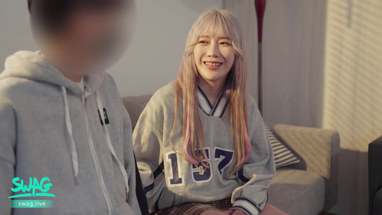 SWAG.live: Ragazza asiatica carina fa sesso con il suo adorabile fidanzato