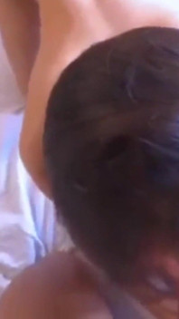 Bunda perfeita recebe massagem oleosa com final feliz parte 1