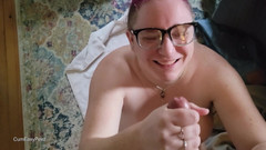 Cum and piss play fun!: 난 네가 내 위에 사정하고 싶어 POV