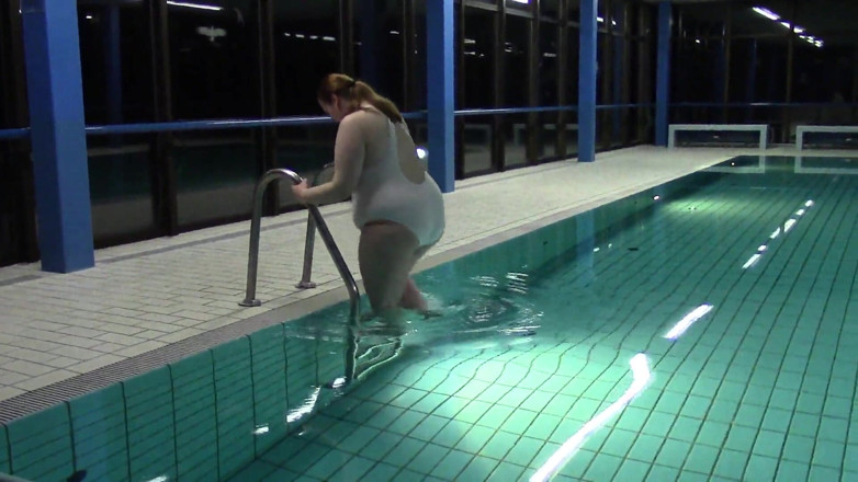 AmateurBBW: Användardatum i poolen