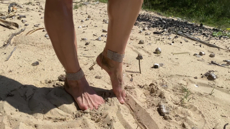 Secret Crush: SecretCrush4K - Oiled model pees squirts &amp; anal creampies on beach!