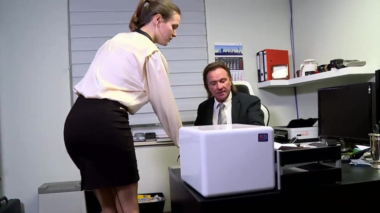 Deutschland porn: Kirli sekreterim - (tam film)