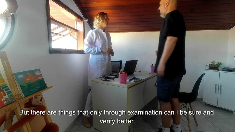 Gabi SweetCouplesStories: 患者は泌尿器科医に行き、ムラムラしてしまい、ケツの穴が壊れてしまいます。