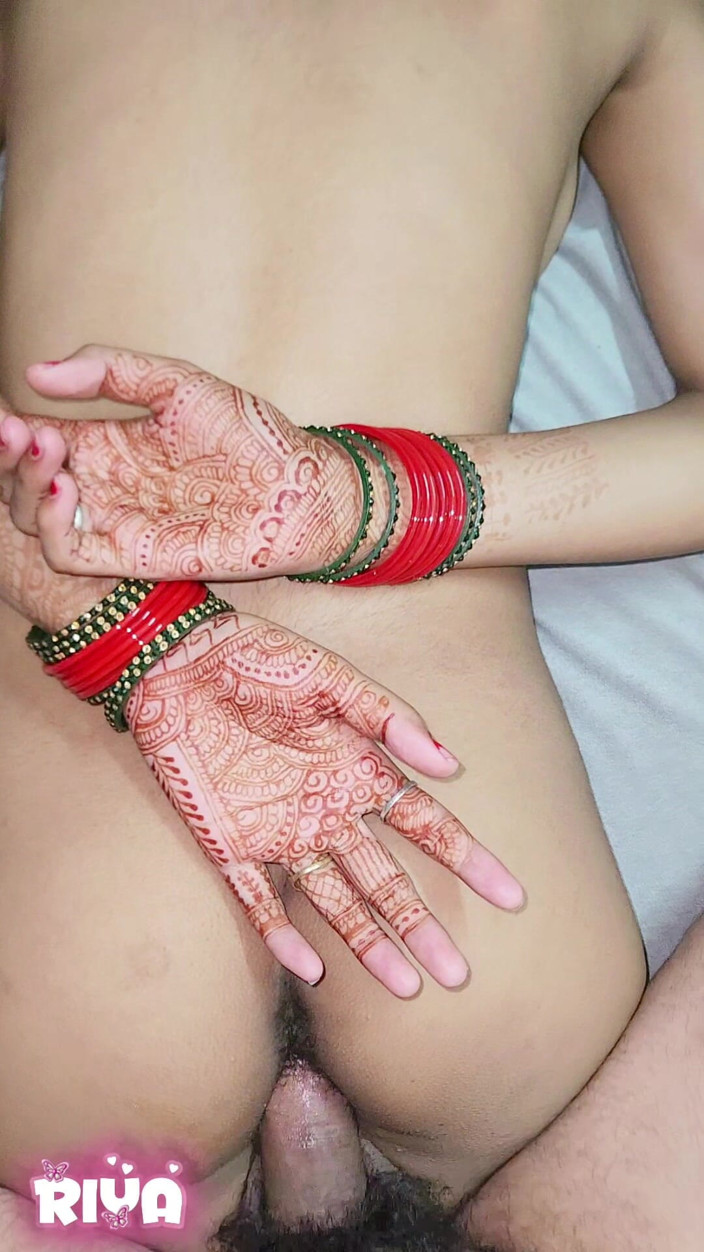 LOVE 4 FUK: สาวตัวเล็กที่มีหุ่นน่าทึ่งควบคุมฉันและทําให้ฉันน้ําแตก