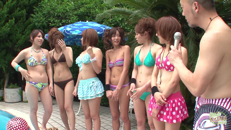 Magic Asian Pussy: Es war eine Party am Pool, und es waren viele...