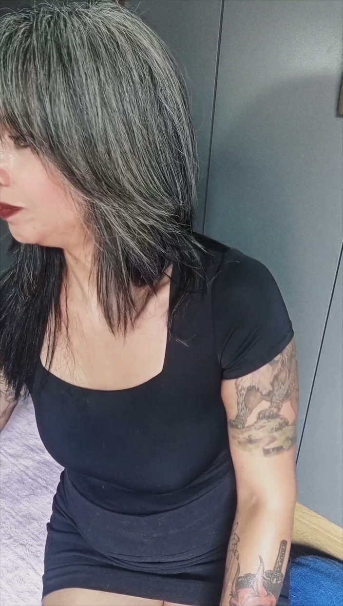 Casia Castro: Smoke And Deep – patrz, jak mnie pieprzę, gdy palę