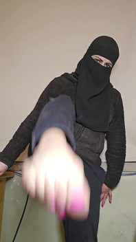 You Have a Tiny Dick so I Get Dressed Mia Niqab