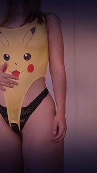 Bionda Latina Sexy