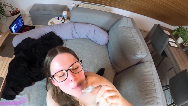 Mana310: 나는 당신을 타고 콘돔의 내용을 삼켜!