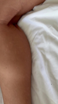 Regissören preps my ass, knullar min röv, kommer i munnen