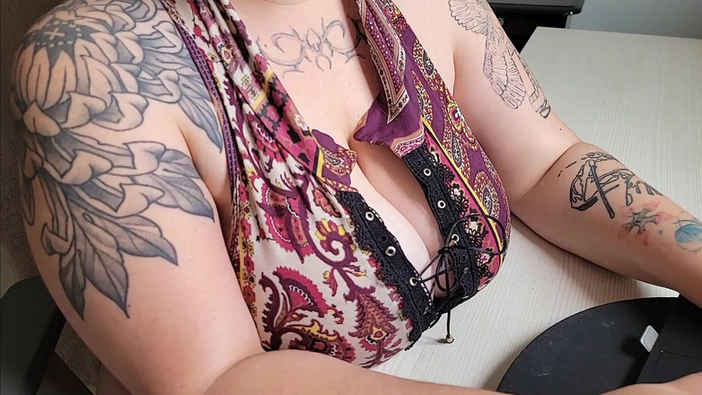 alucidfever: Bạn văn phòng không phiền bạn đang tìm kiếm