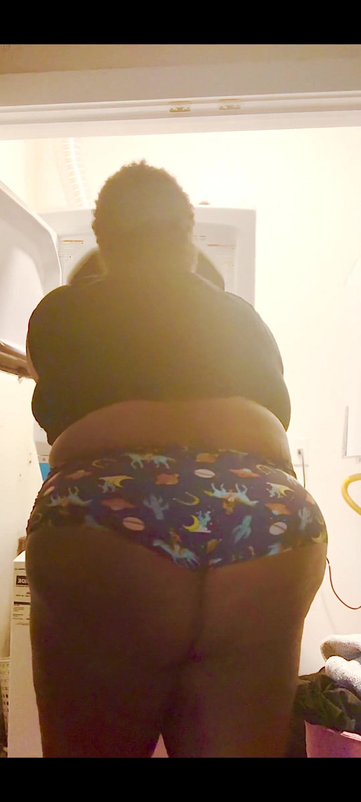 Monique Starr: Chytíte svou sexy, vysokou, bbw, ebenovou a nevlastní mámu, jak...