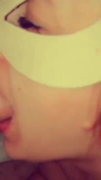 Schluckte das ganze sperma