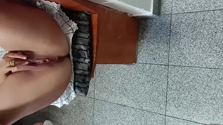 Stepmom's fun: Fiul vitreg o fute pe mama vitregă musulmană și îi umple pizda...