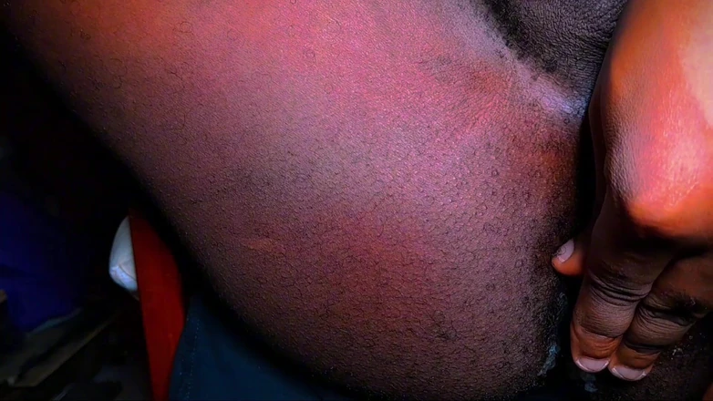 Mighty Adrian X: О мой бог, первый с 6-дюймовым вибратором