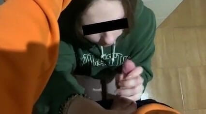 20th century of porn: Membuat blowjob di dapur