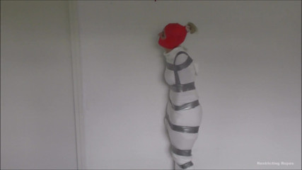 Restricting Ropes: テープで完全に包まれている