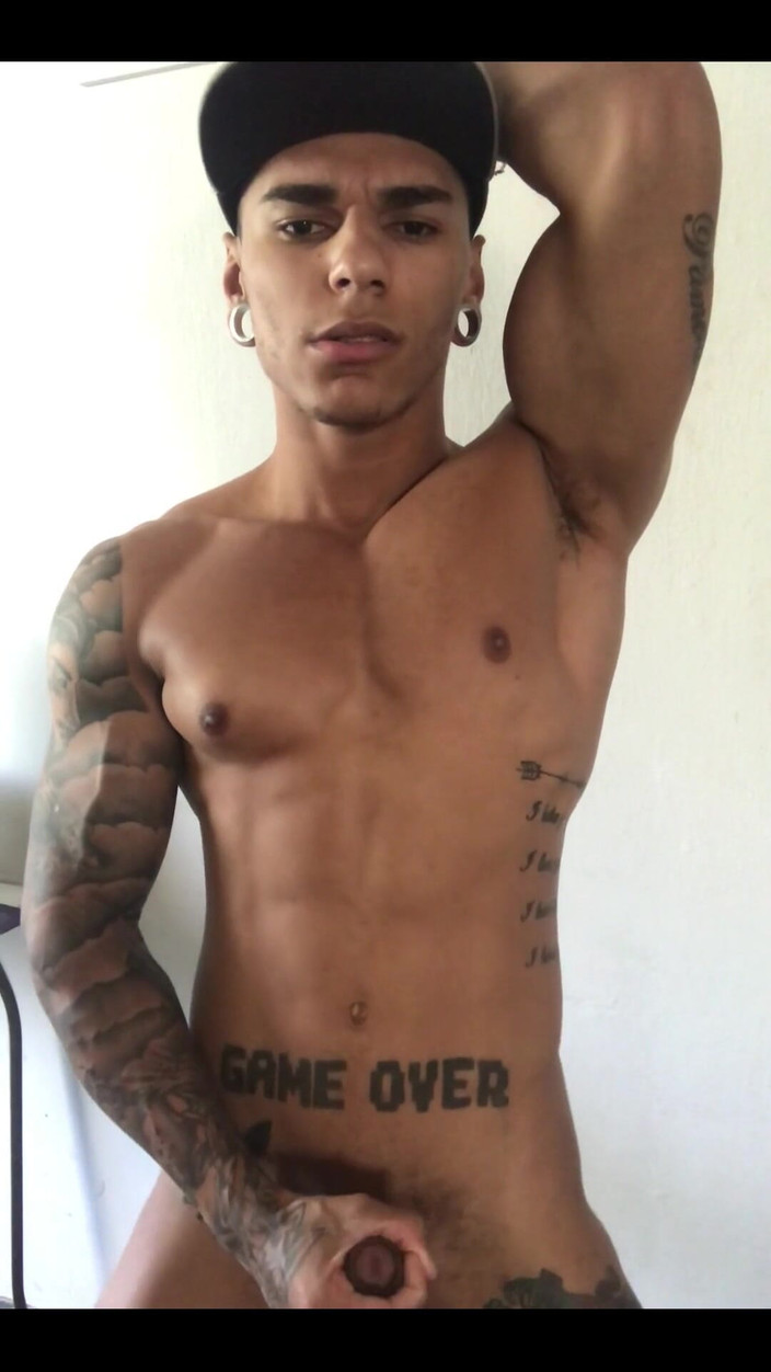 Exxtevao: Playboy tance