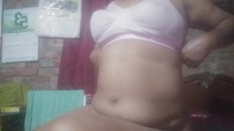 nadiya2026: Desi indyjski napalona milf macocha