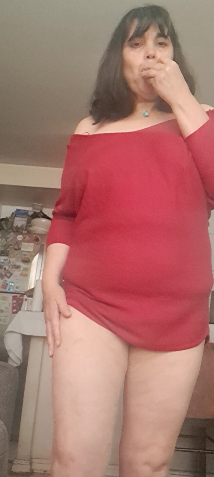 Mommy big hairy pussy: Madrasta tocando sua buceta