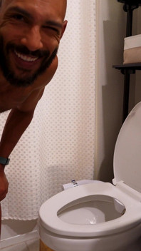Venha me assistir drenar esse pau! Mear