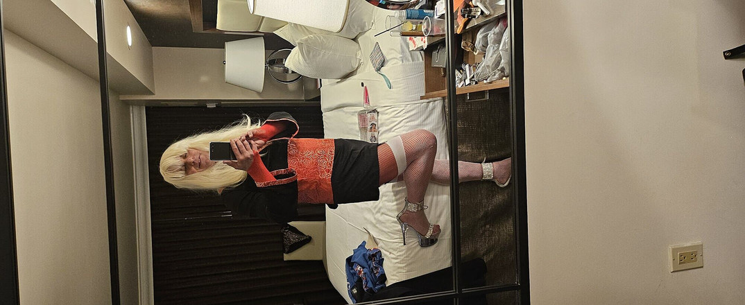 Jasmine Sub: Soț travestit efeminat