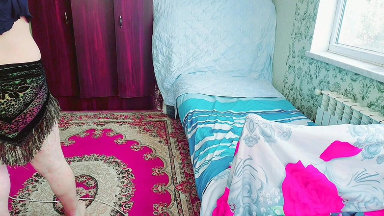 Kitty_Cross: Гра природи: чуттєва індульгенція дівчини