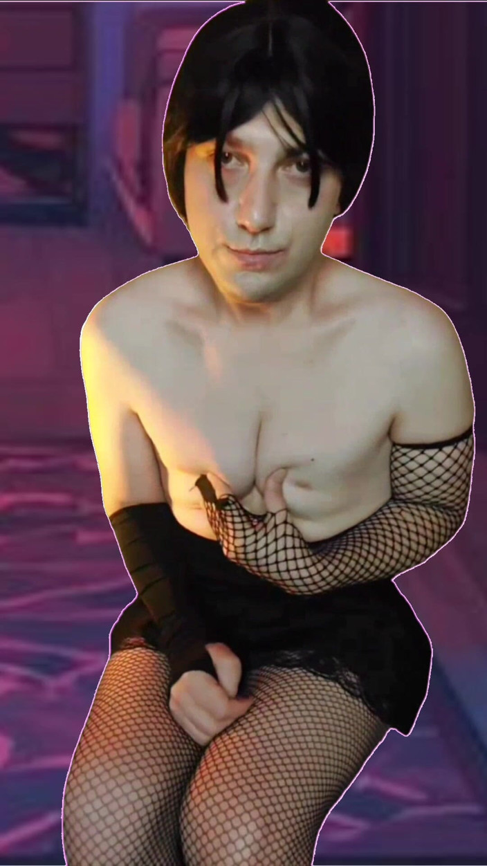 Kitty_Cross: 5 cosplayer model gamer gotik muasin dirinya sendiri
