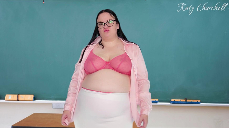 Katy Churchill: Une prof taquine ta petite bite après les cours