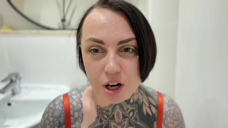 Miss Valentina: Menschliche toilette