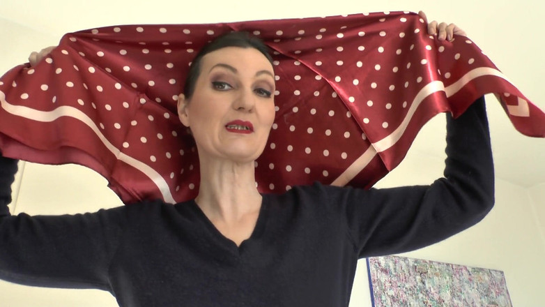 Lady Victoria Valente: Pertunjukan fesyen tudung satin dan cumshot pada kain, JOI, Lady...