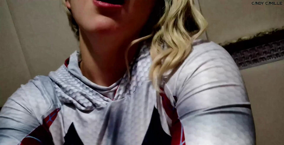 Want Some Fingering to Spidergwen?