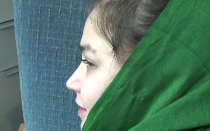 Qombol: Tvrdě šukám mého muslimského afghánského souseda