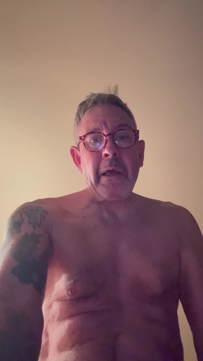 Bonewizzard69: Bonemaiden, femme soumise, bouche à chatte, chatte à bouche, gorge et avale...