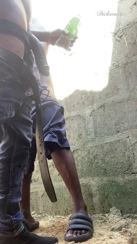 Fracassare quel culo grasso in un edificio incompletabile mentre lotta con il cazzo