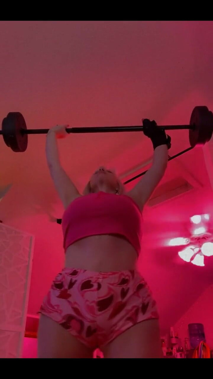 PaintedRose: Подъем для наращивания мышц продолжать двигаться вперед.