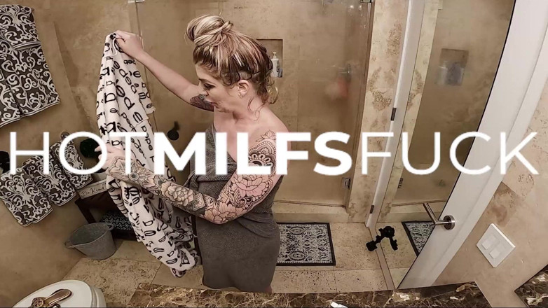 Hot Milfs Fuck: Lolly Dames