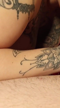 O mais quente footjob/boquete POV (porra na boca)