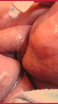 SSBBW mega spettacolo con l'olio per baby
