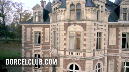 Dorcel Club: Het trekant med 2 underbara brudar