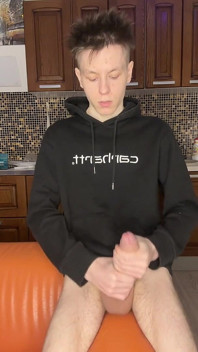 สาว 18 โยงอยู่คนเดียวรูดควยยักษ์ นึกภาพเพื่อนร่วมชั้นขอร้อง