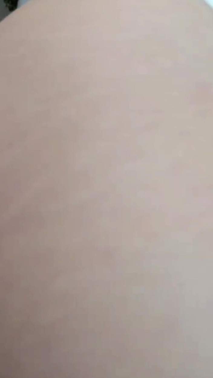 LiliBralee: Jeune Fille Veut Être Baisée Dans Sa Chambre