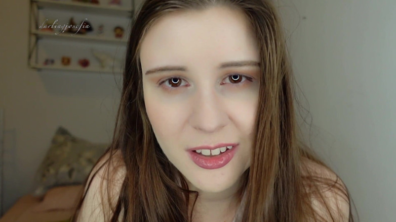 Darling Josefin: Aucun maquillage, encouragement à se branler