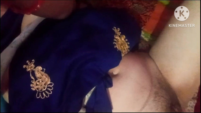 Sexy gunjan: Desi Indian Bhabhi Fingering Her Sexy Hairy Pussy