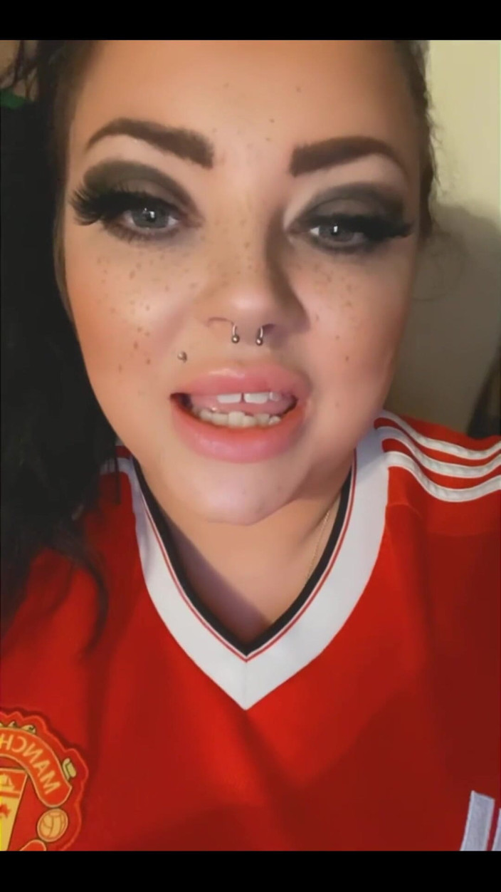Crystal Denison: Pepek basah saya
